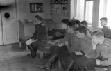 Преподаватель пожарной службы Попов с курсантами, 1954 год
